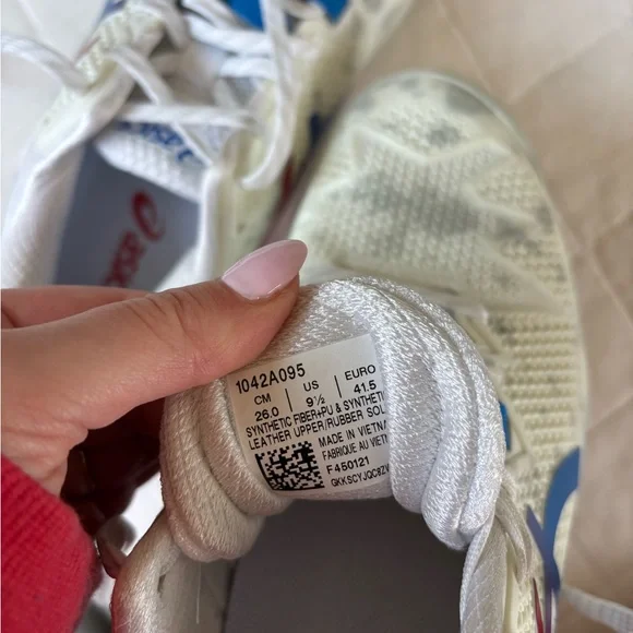 ASICS Woman’s GEL- Resolution 8 Tennis Shoes - Picture 3 of 3